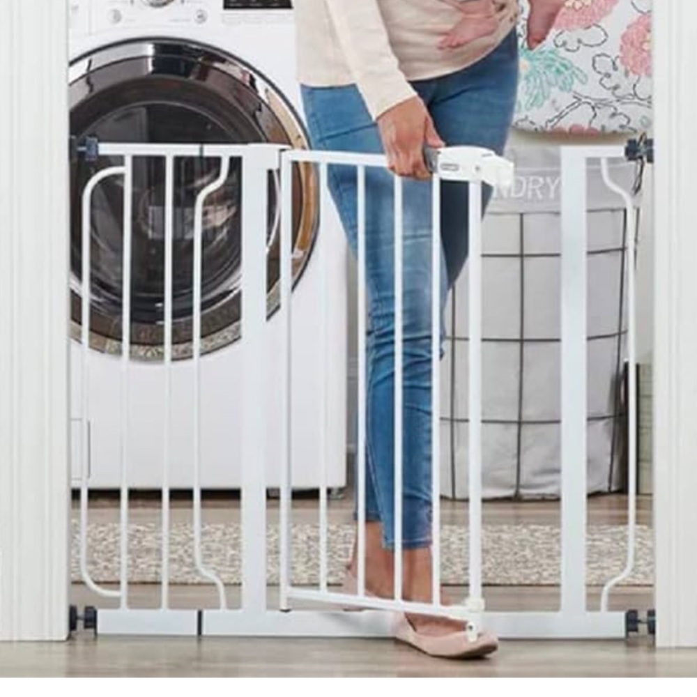 New. Regalo Easy Step 38.5-Inch Wide Walk Thru Baby Gate, Includes 6-Inch Ext